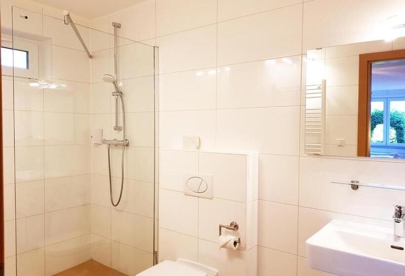 스탠다드 트리플 룸, Aparthotel Pan Haus