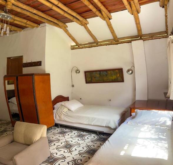 Семейный Номер Deluxe, Casa Carmelita Hotel Boutique Pitalito