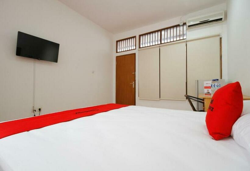 Номер Стандарт, Reddoorz Plus Near Plaza Indonesia