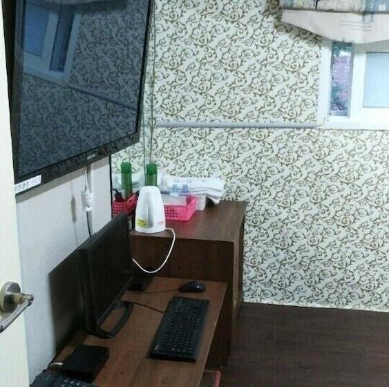 Номер Стандарт, Gumi A Motel