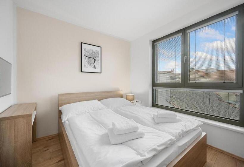 استودیوی استاندارد, Apart Hotel Virgo