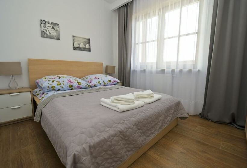 带1个卧室的带阳台的公寓, Poduszka Apartamenty Zdrojowe