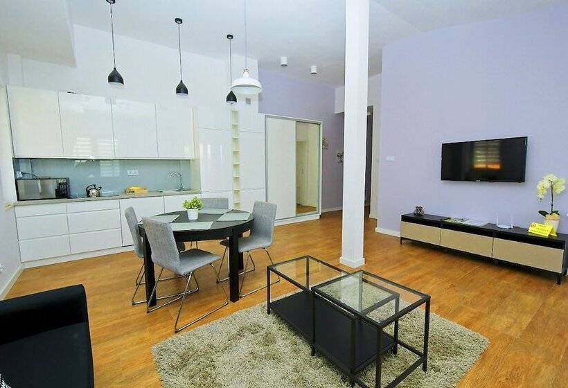 带1个卧室的带阳台的公寓, Poduszka Apartamenty Zdrojowe