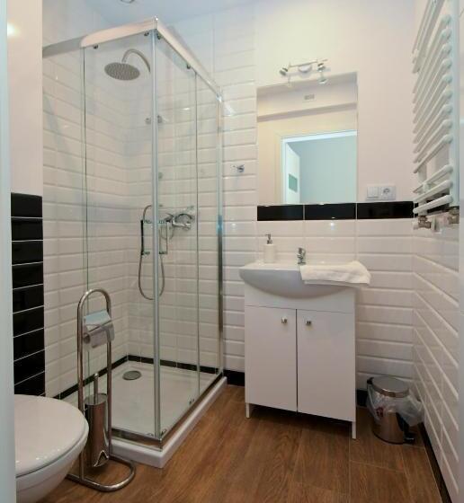 带1个卧室的带阳台的公寓, Poduszka Apartamenty Zdrojowe