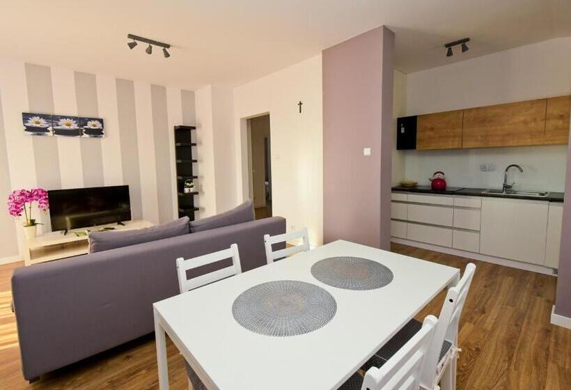 דירה בת חדר שינה 1 עם מרפסת, Poduszka Apartamenty Zdrojowe