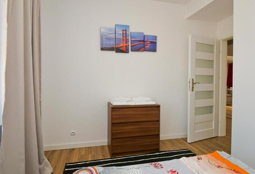 דירה בת חדר שינה 1 עם מרפסת, Poduszka Apartamenty Zdrojowe