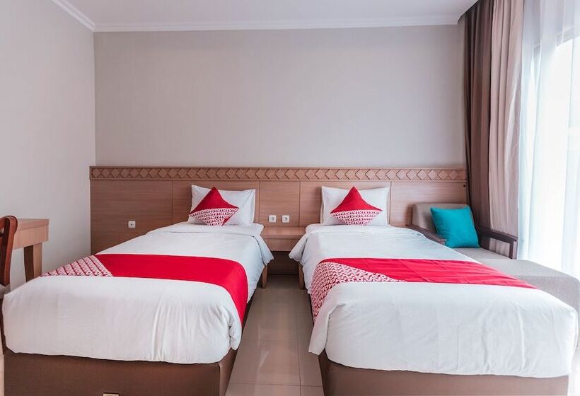 Quarto deluxe, Collection O 9 Villa Ubud Anyer