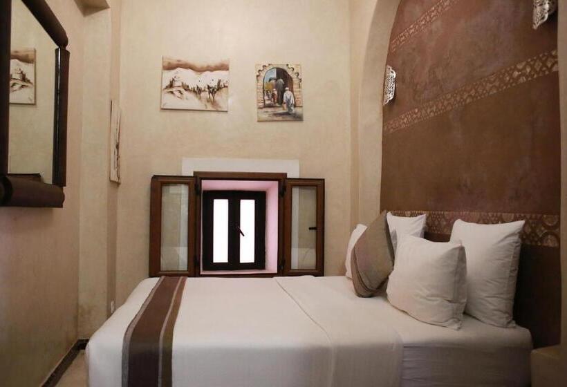 Chambre Basic, Riad Dar Sirine