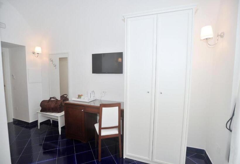 Люкс Вид на Море, Core Amalfitano City Suites