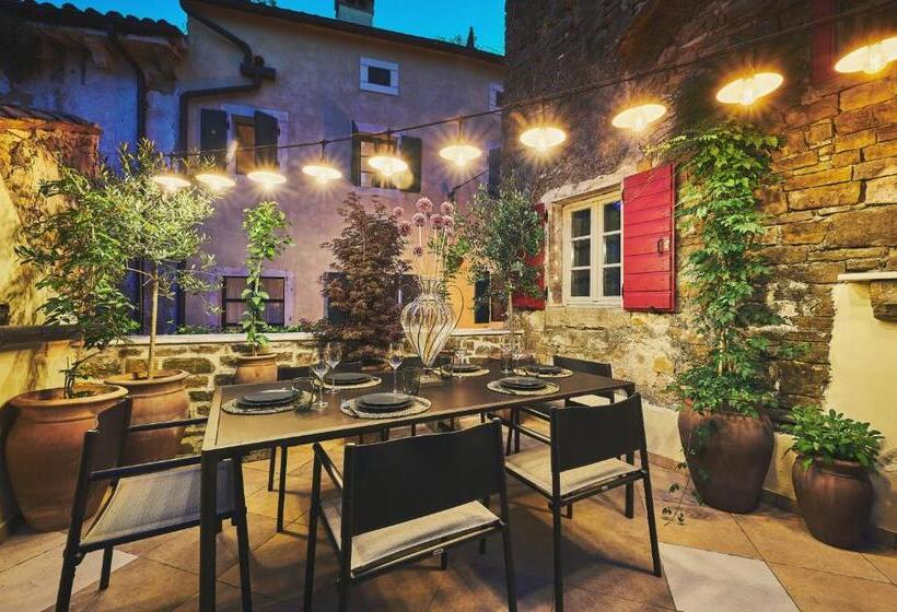Дом 2 Спальни, San Canzian Hotel & Residences   Small Luxury Hotels Of The World