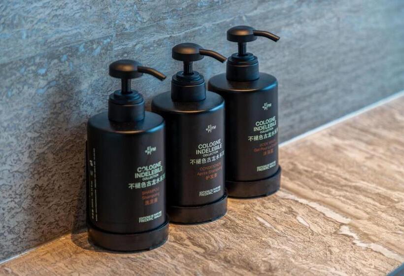 Номер Deluxe Вид на Город, Raffles Shenzhen