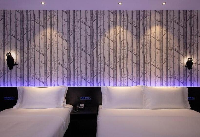 اتاق لوکس خانوادگی, Orange Hotel Select
