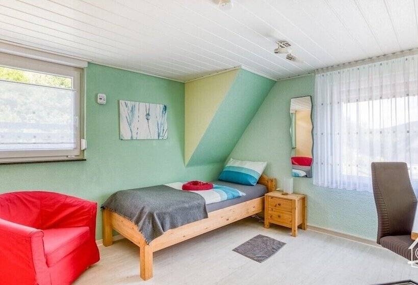 标准单人间, Pension Zum Rothaarsteig