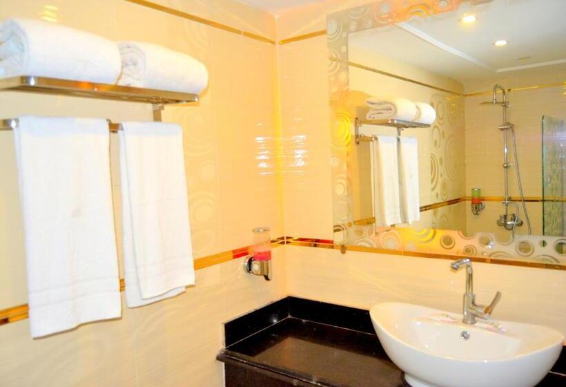 اتاق لوکس, Panorama Ramsis Hotel & Cafe