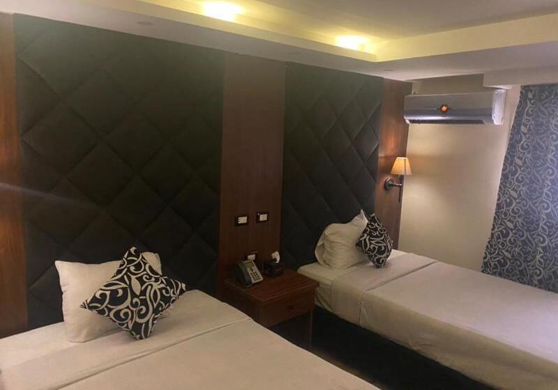 اتاق لوکس, Panorama Ramsis Hotel & Cafe