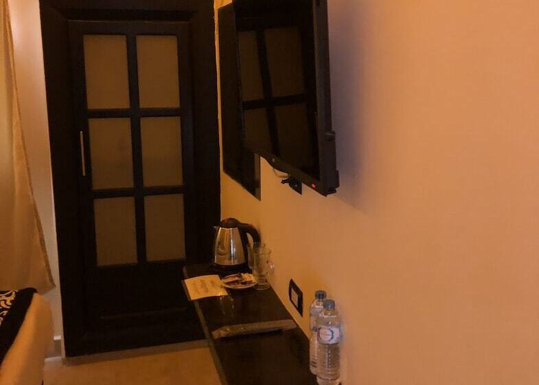 اتاق لوکس, Panorama Ramsis Hotel & Cafe