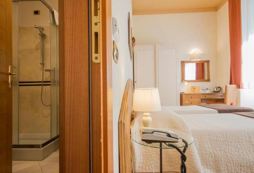 اتاق راحتی, Piazza Paradiso Accommodation