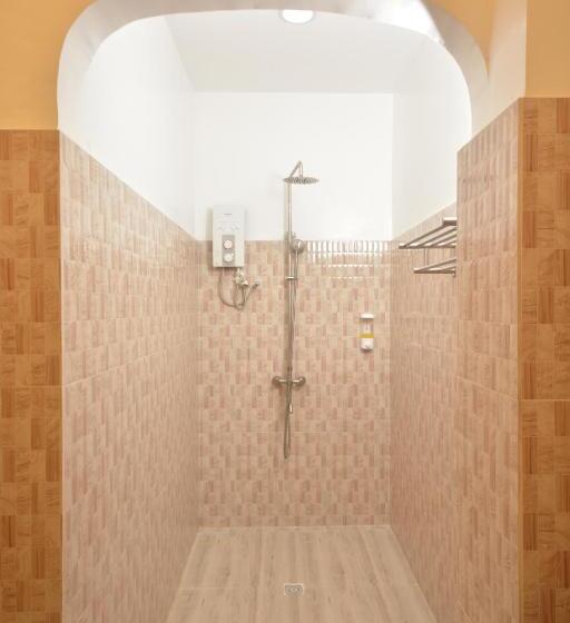 Номер Deluxe Кровать Кинг, White Summerville Tourist Inn