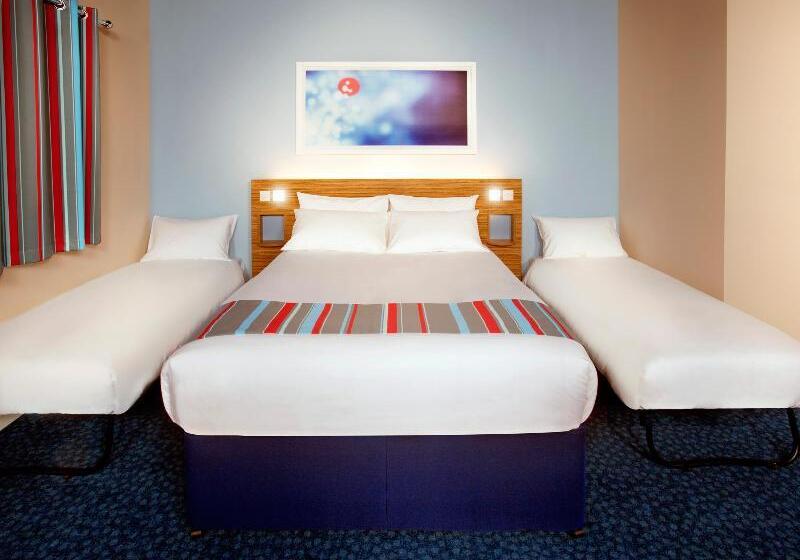 Семейный Номер, White Summerville Tourist Inn
