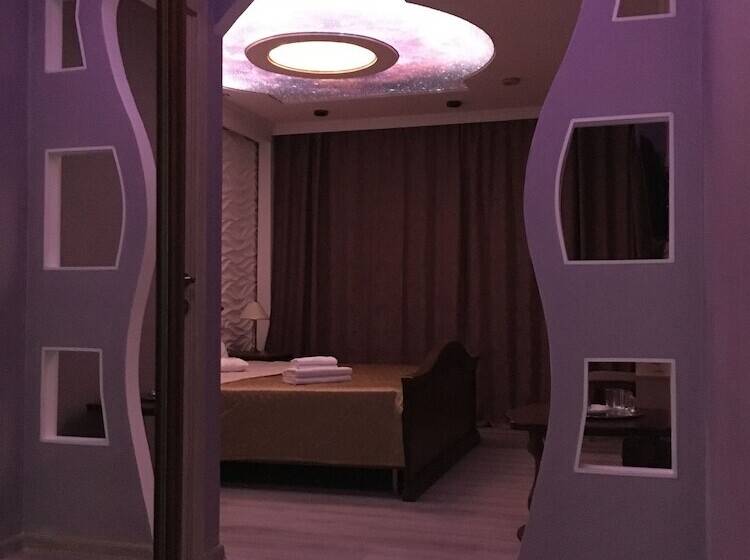 Номер Стандарт, Erzi Club