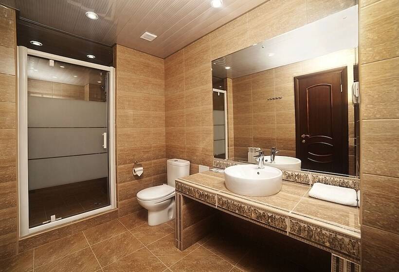 سوییت, Kras Hotel Resort Spa