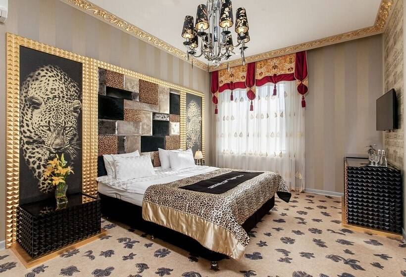 Полулюкс, Villa Italy