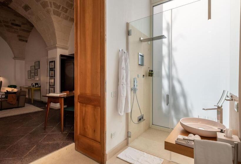 سوییت لوکس, La Fiermontina Palazzo Bozzi Corso