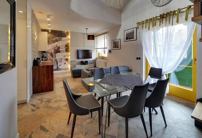 Апартаменты 2 Спальни с Балконом, Norweska Dolina Family&pet Friendly Resort
