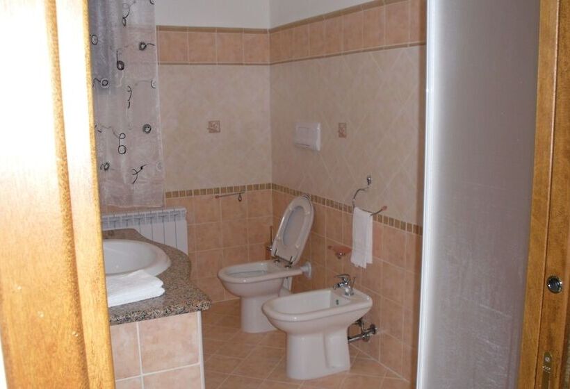 اتاق استاندارد, B&b La Collina