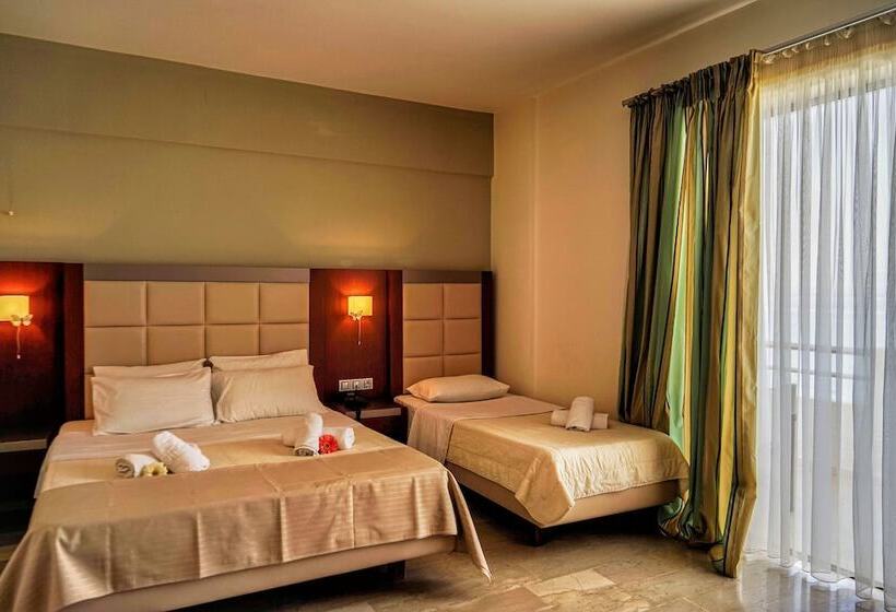 Трехместный Номер Премиум, Kokoni Beach