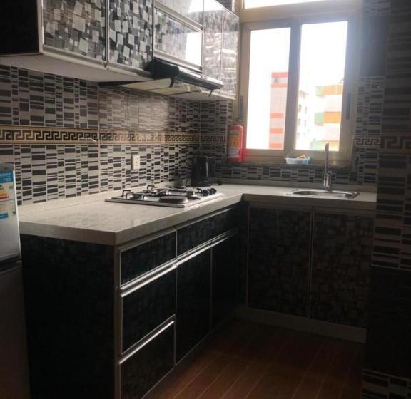 سوییت لوکس, Emmad Furnished