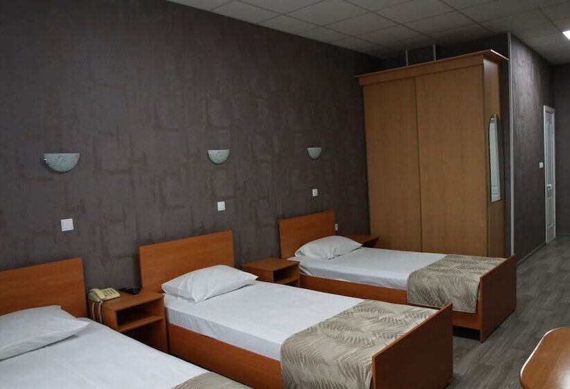 Трежместный Номер Economy, Lada Voskhod Hotel Complex