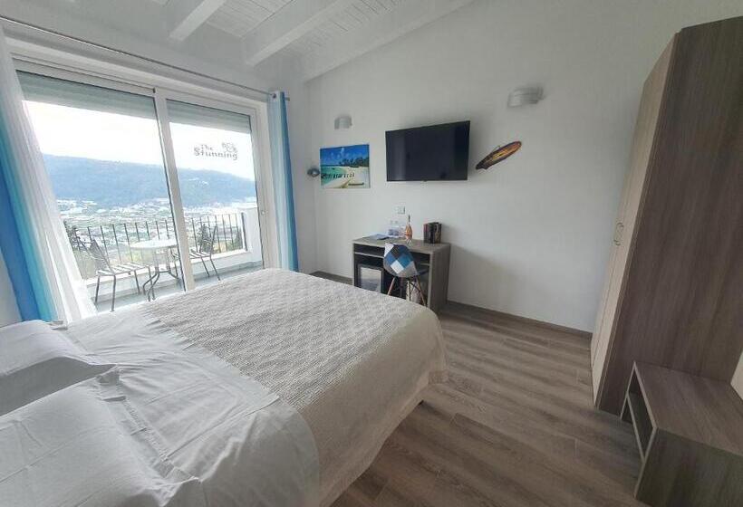 Номер Стандарт Вид на Море, The Stunning B&b