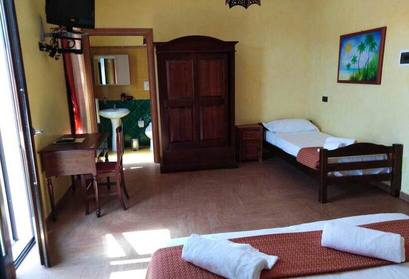 اتاق استاندارد سه نفره, B&b Donna Sabella