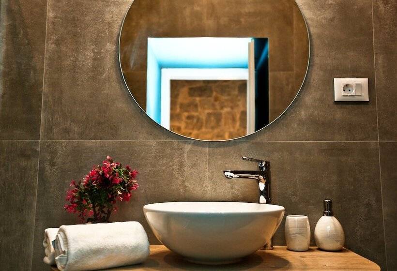 غرفة بريميوم, Riva Luxury Rooms