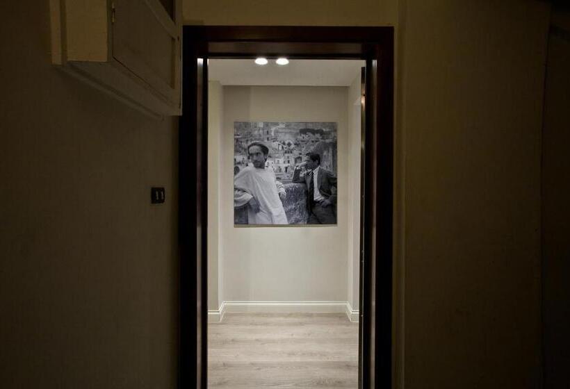 اتاق استاندارد چهار تخته, Domus Roma