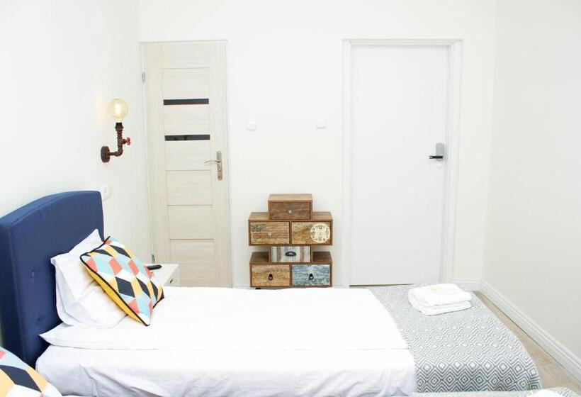 高级大房间, Chillout Hostel