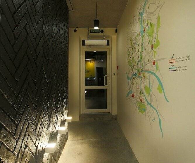 家庭间, Suffix Hostel & Apartments