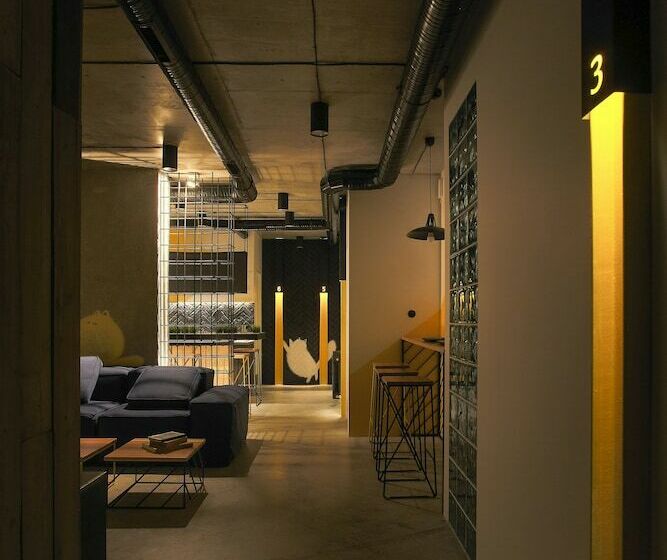 家庭间, Suffix Hostel & Apartments
