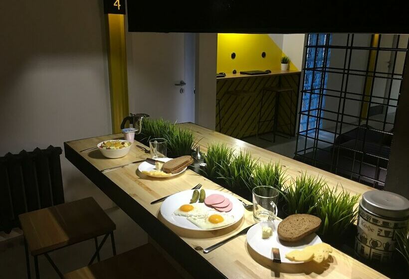 家庭间, Suffix Hostel & Apartments