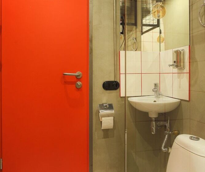 家庭间, Suffix Hostel & Apartments