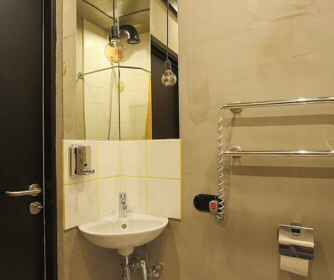 家庭间, Suffix Hostel & Apartments