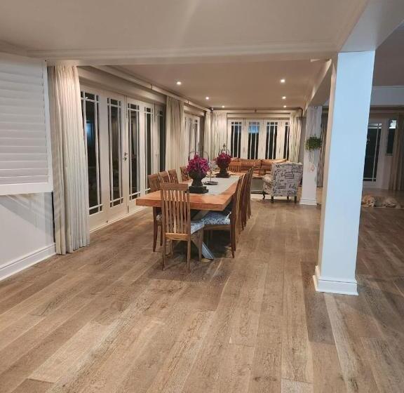 Дом 1 Спальня, Beachway Guesthouse