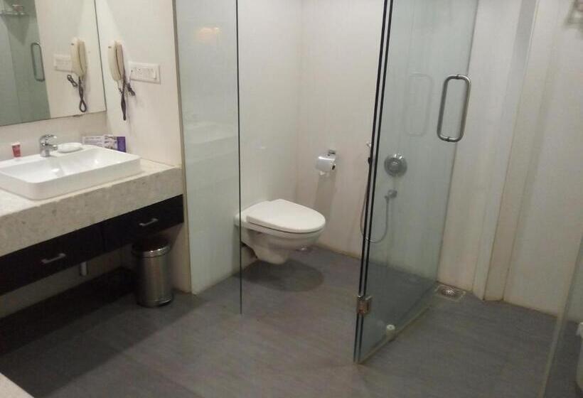 اتاق لوکس, Top3 Lords Resort Bhavnagar