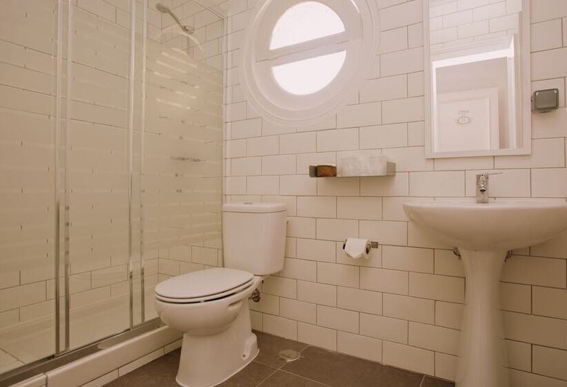 اتاق استاندارد, Amar Hostel & Suites