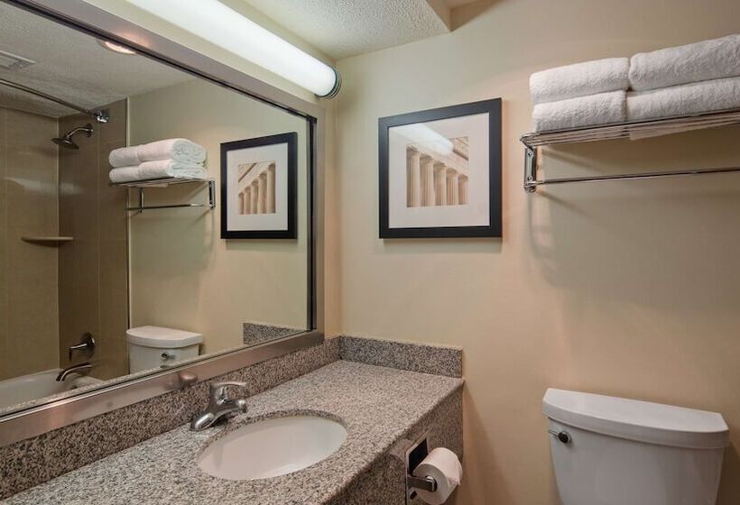 Номер Стандарт 2 Двуспальные Кровати, Best Western Capital Beltway Washington Dc