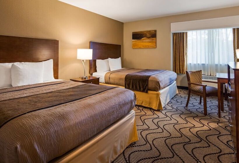 带2个双人床的标准工作室, Best Western John Muir Inn
