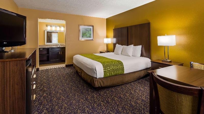 キングサイズベッドのスタンダードルーム, Best Western Plaza Inn
