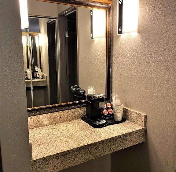 장애인을 위한 스탠다드 룸, Best Western Plus Kelly Inn