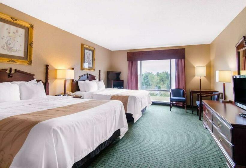 Номер Стандарт, Quality Inn & Suites